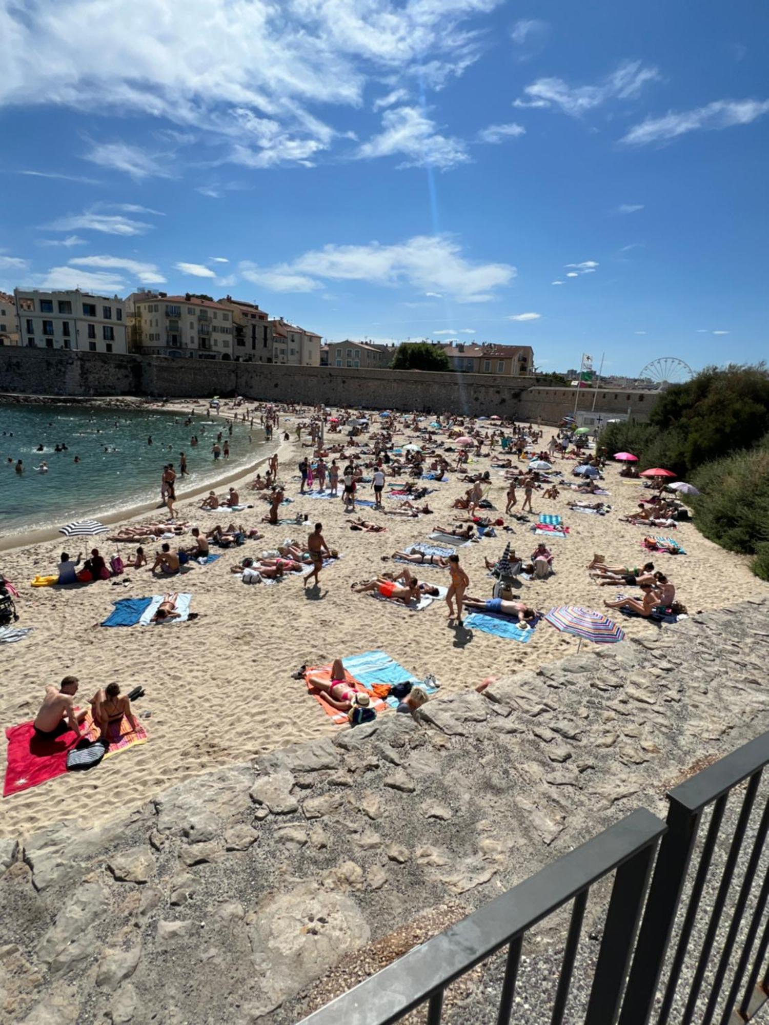 Hotel Location Cote D Azur à Antibes Extérieur photo