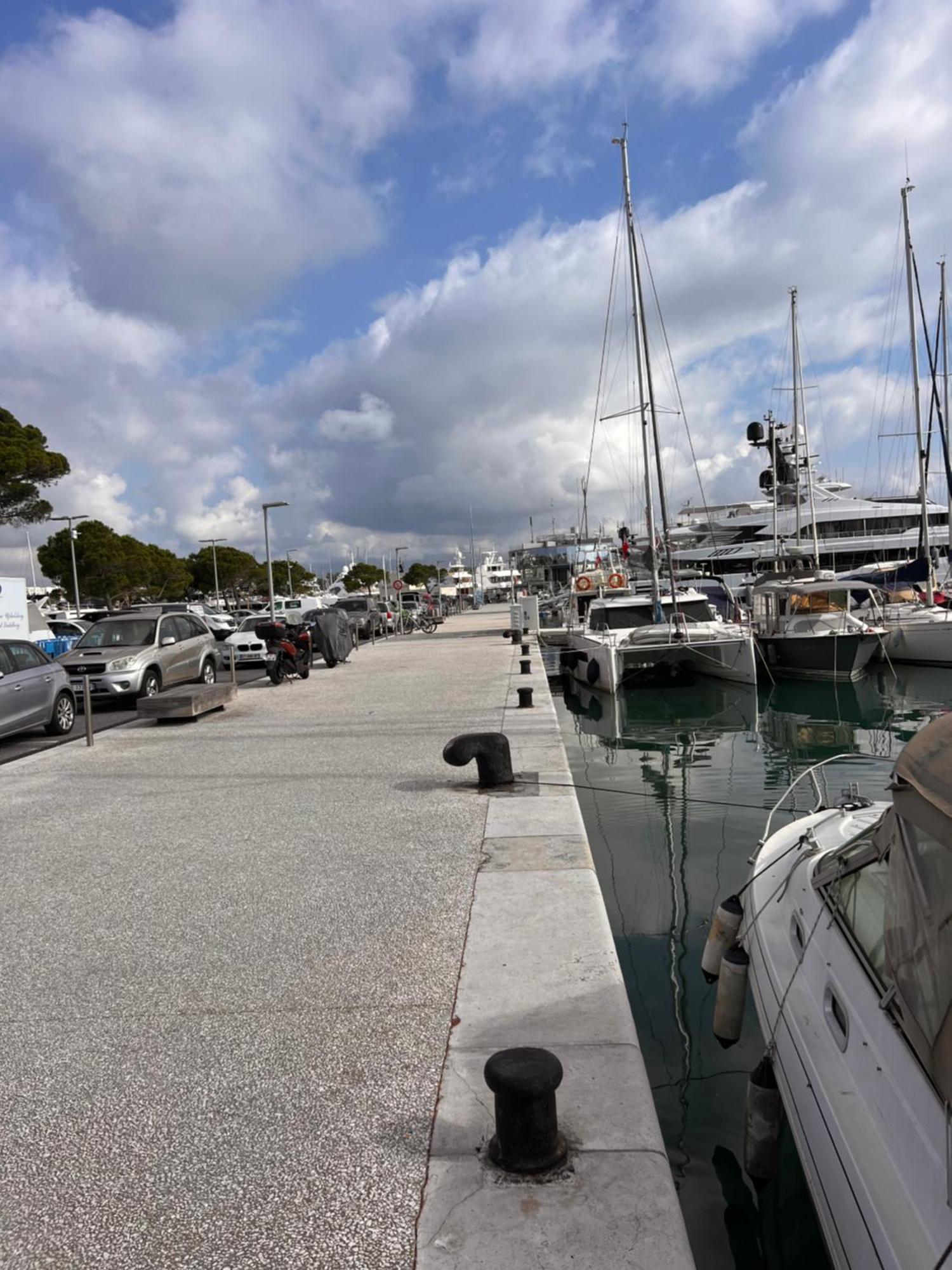 Hotel Location Cote D Azur à Antibes Extérieur photo